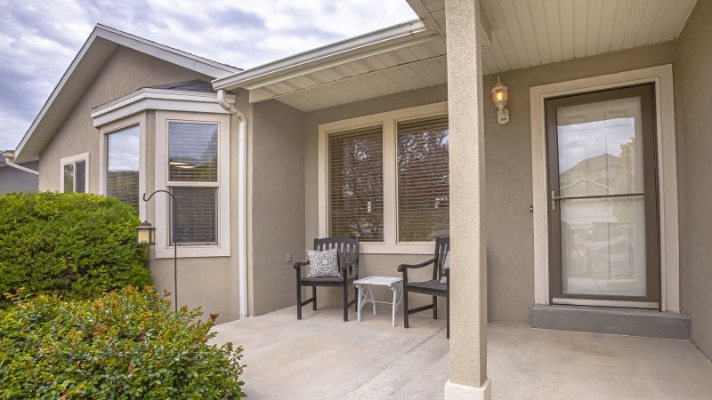 Veranda Pouring detail